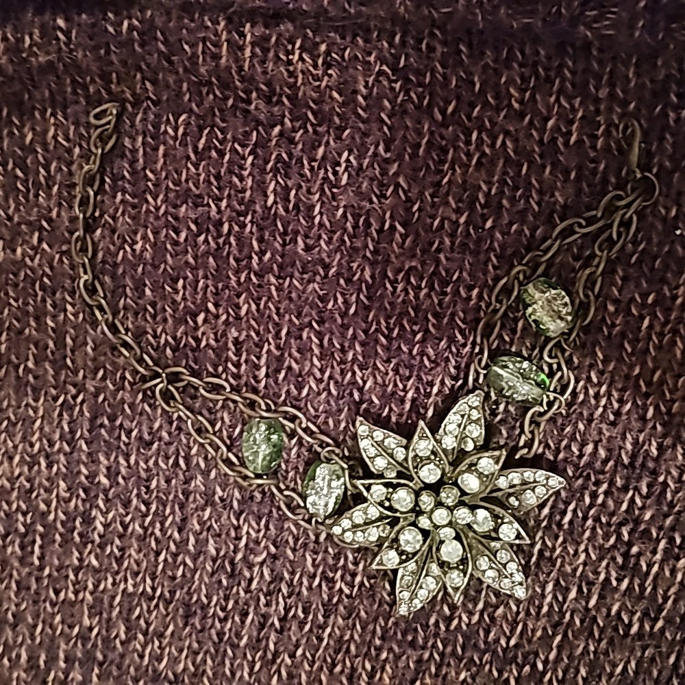 Vintage green stone floral chain bracelet